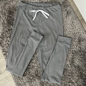 Rue 21 Gray women’s size XL ribbed leggings with drawstring